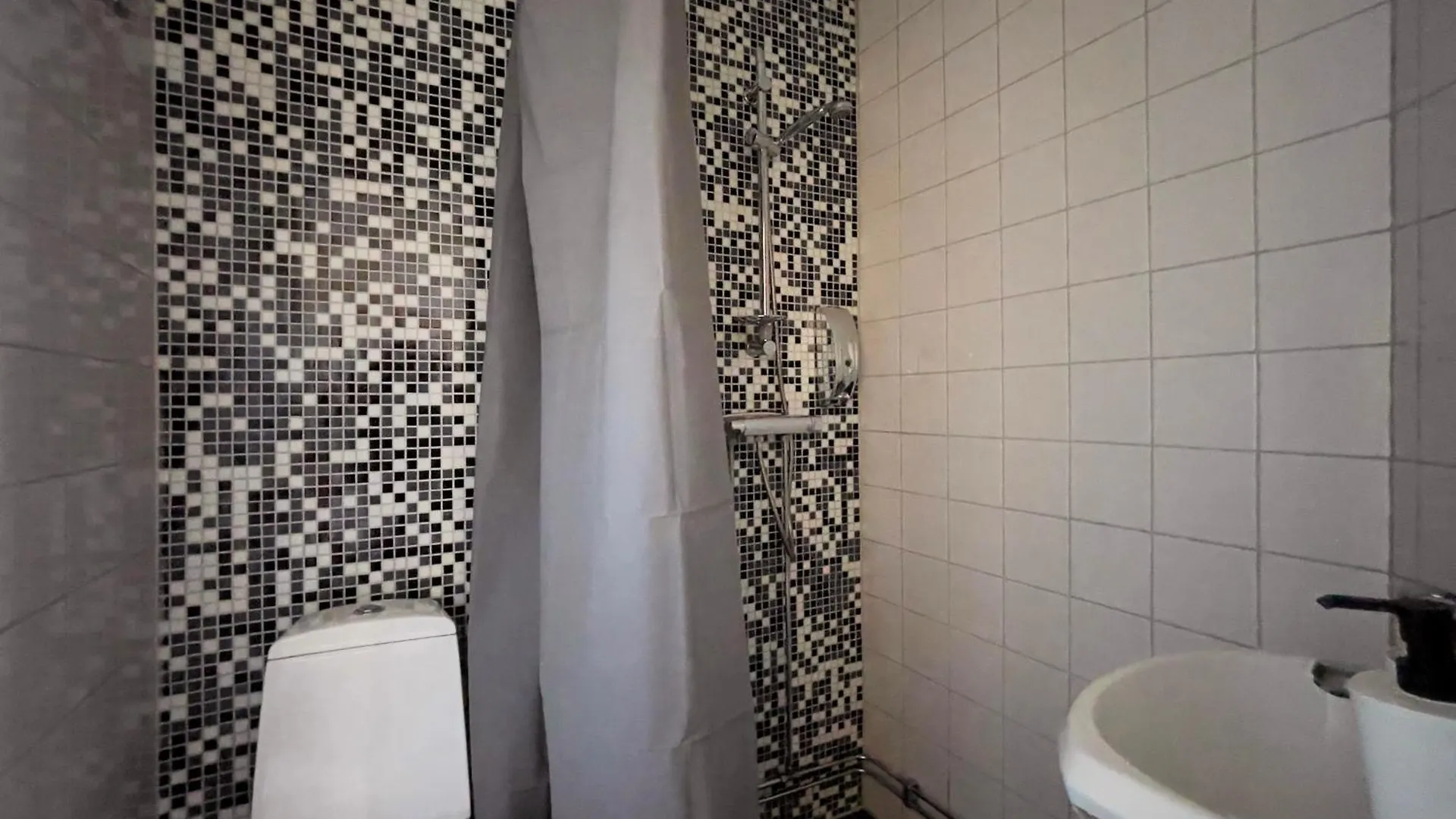 Maersta Apartment Hotel Marsta